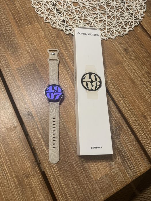 SAMUNG WATCH 6 40 mm Gold