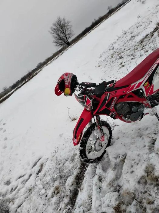 Продам мотоцикл бек мото