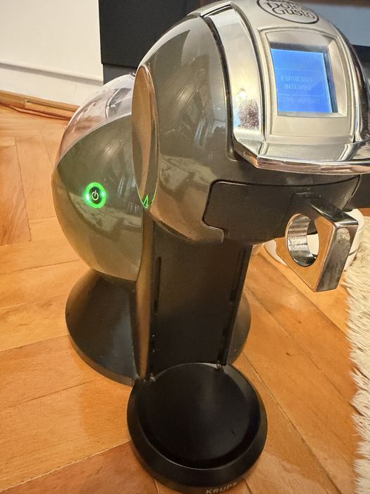 Aparat de cafea Nescafe Dolce Gusto