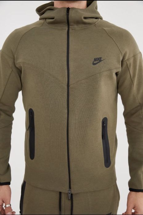 Nike Tech Fleece спортен екип активен джоб