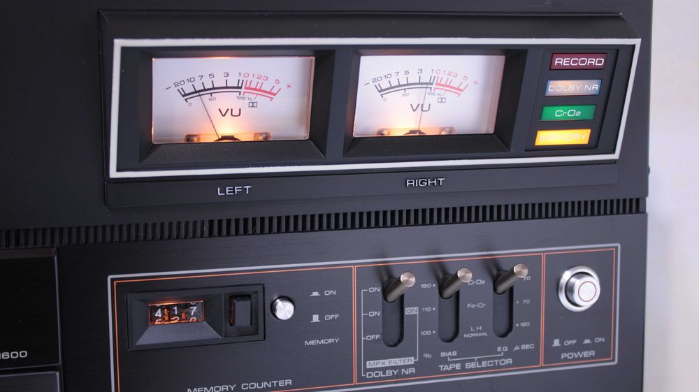 Deck AIWA AD-1600(1978).