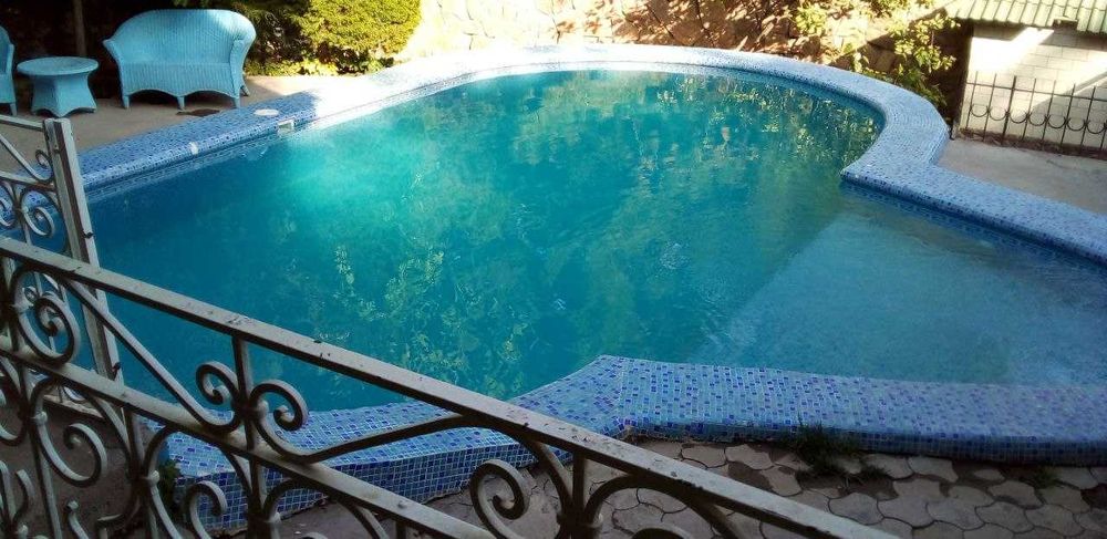 Чарвак,Продаётся дача 6 соток, 5 комнат, 2 этажа.