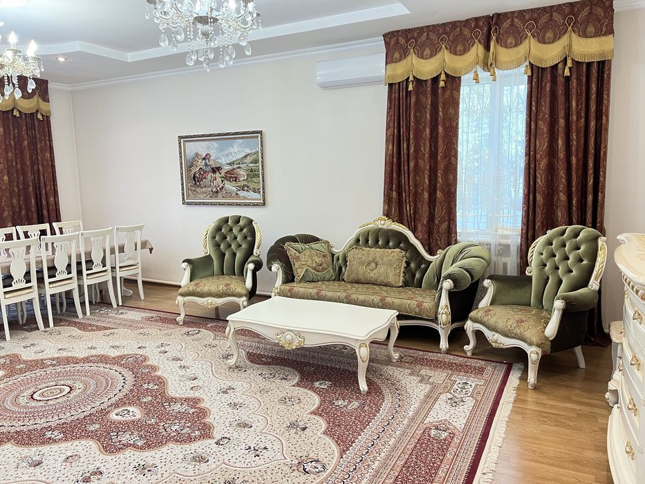 Диван и кресло гостиное