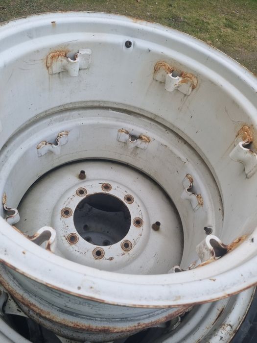 Cauciucuri 520 70 R38 Pirelli