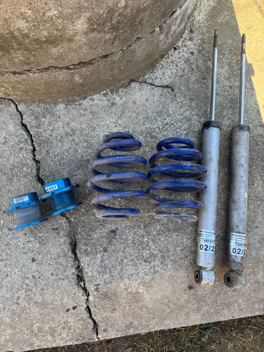 Amortizor spate coborât pentru E46.