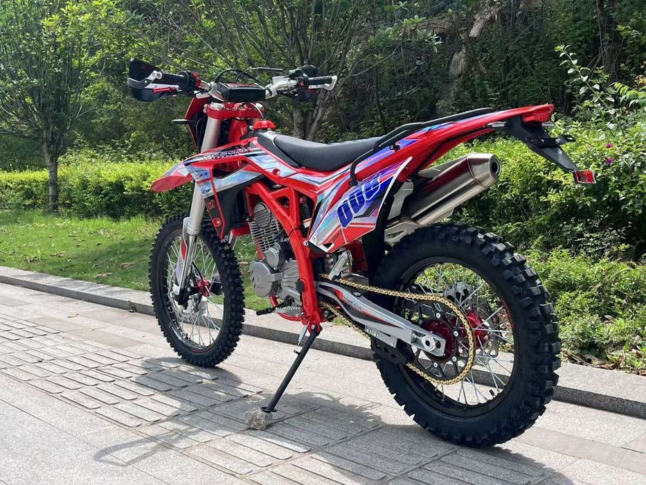 Продам мото эндуро 300 кубов