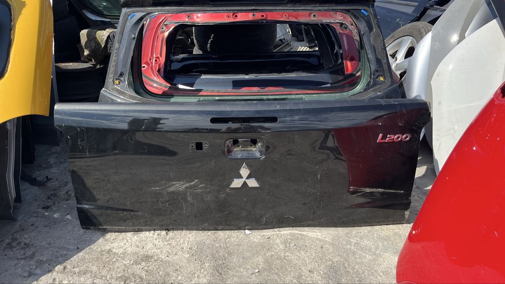 2 броя капак Mitsubishi L200
