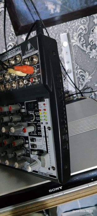 Пулть микшерный Henyh 1202-Fh