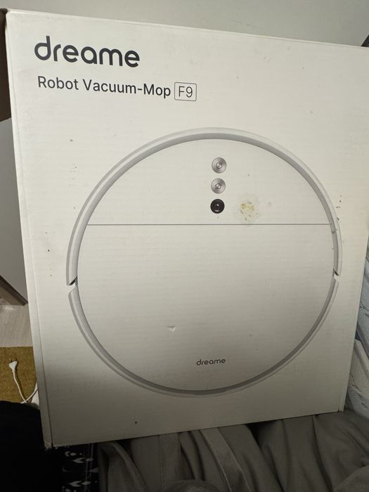 Продам робот пылесос