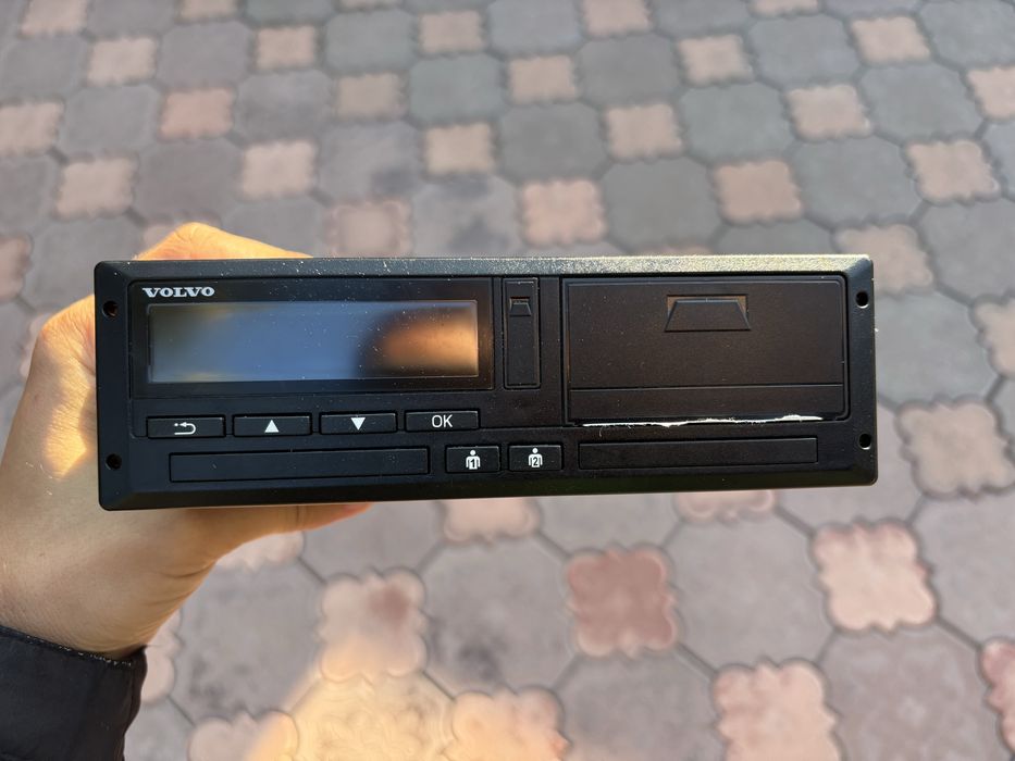 Tahograf penuntima generatie