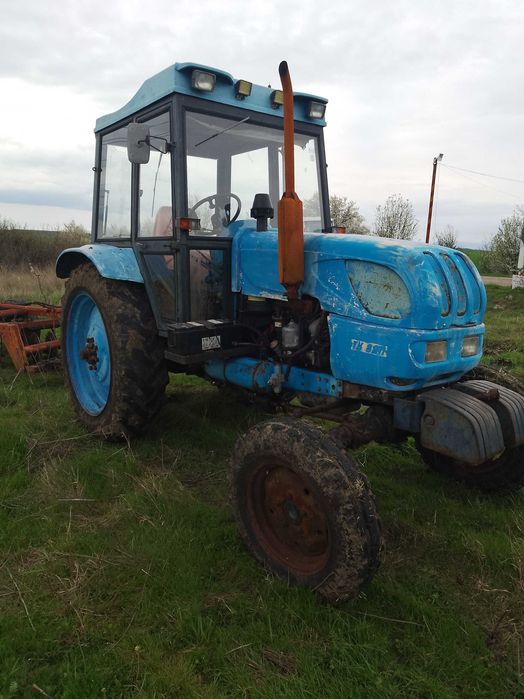 Трактор Болгар 82
