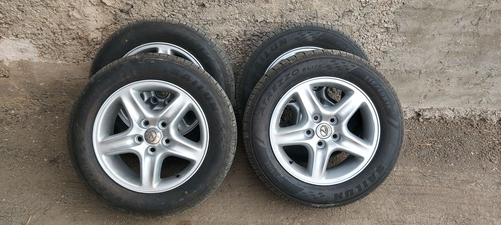Продам комплект литых дисков Lexus R16