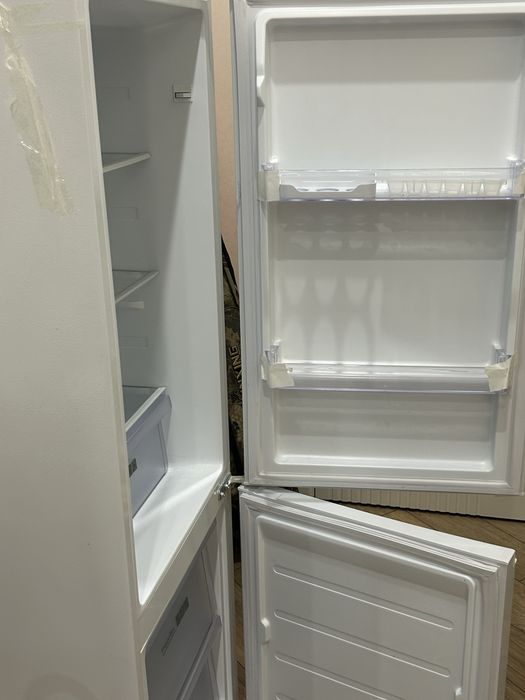 Холодильник двухкамерный Almagreen