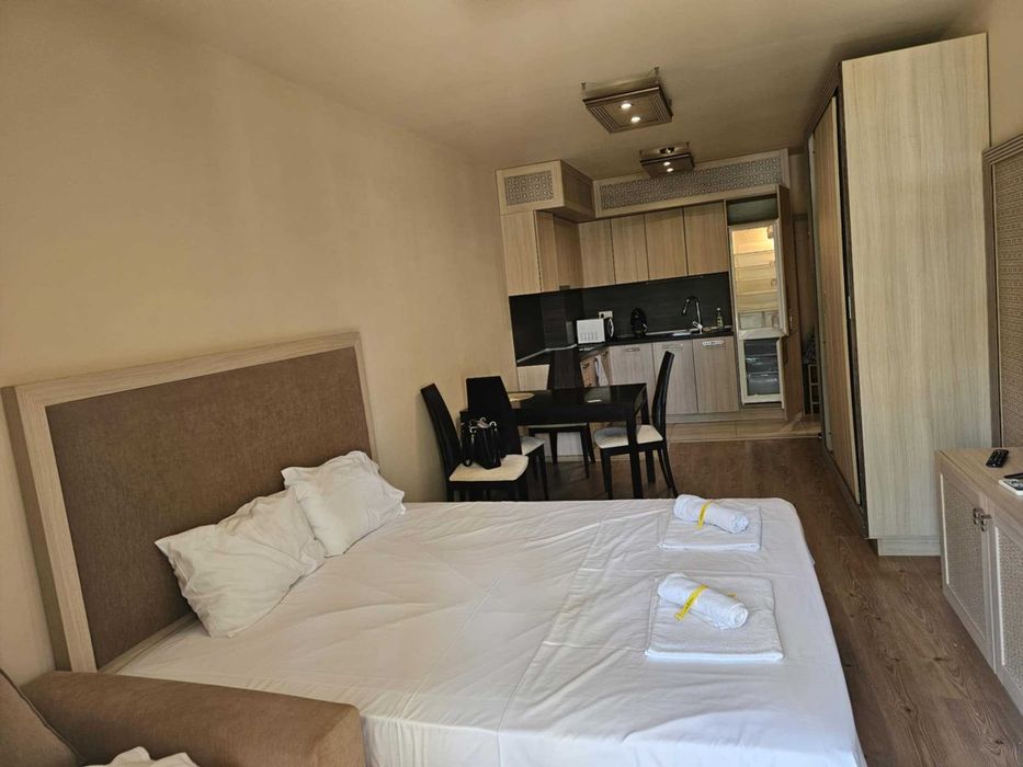 Продава се Едностаен апартамент в к.к. Златни пясъци - 51 кв.м за 2020 €/кв.м - Снимка #4