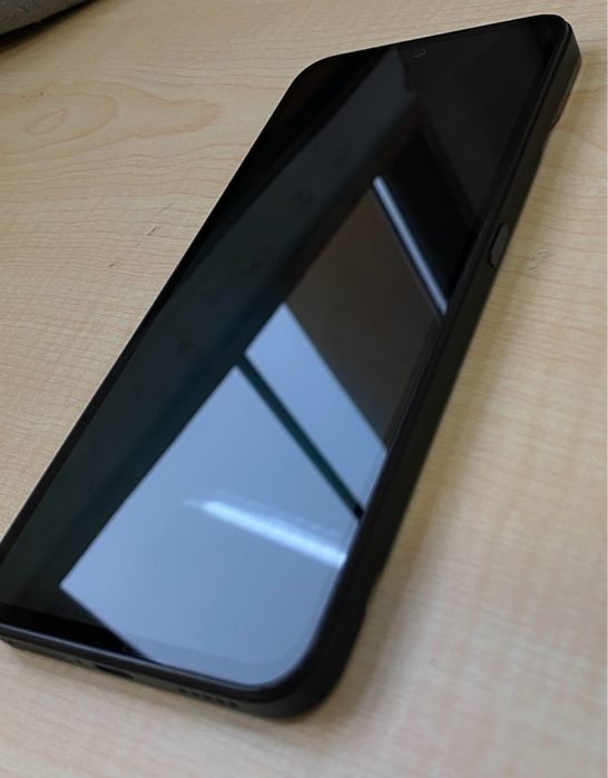 Vând urgent Nothing phone 256gb schimb cu iphone