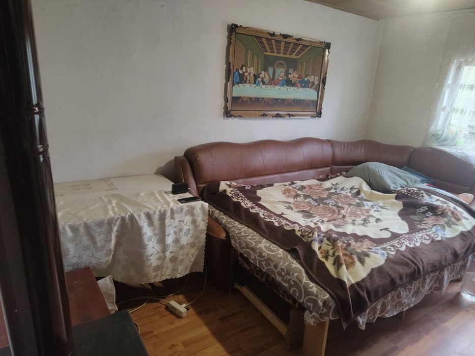 Vând garsonieră in Câmpeni