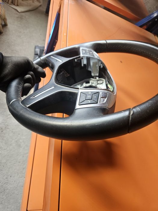 Волан за Mercedes w204