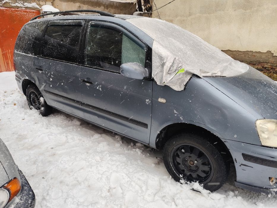 Ford Galaxy минивен 7 мест