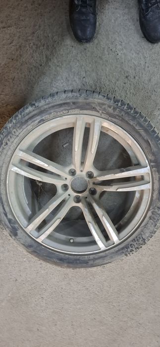 Продам комплект с дисками