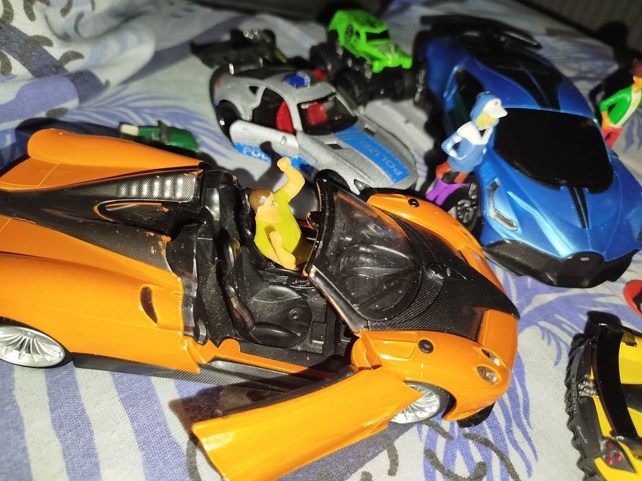 Vand jucariii mașini colecție