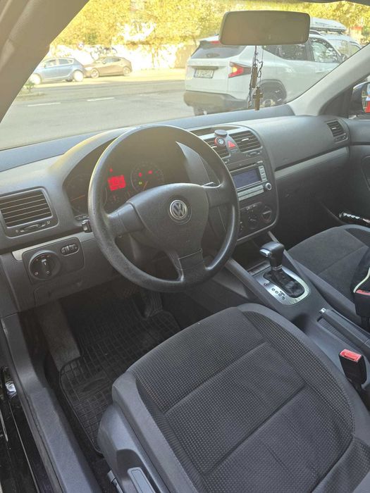 Volkswagen Jetta 1.9 TDI 105 CP DSG | 2008 | 240.000 km