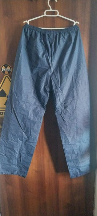 Pantalon cauciucat mărime M