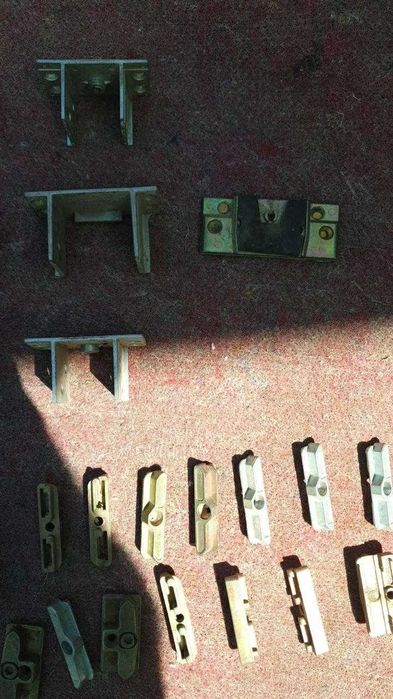 Комплектующие фурнитура для пластиковых рам импосты