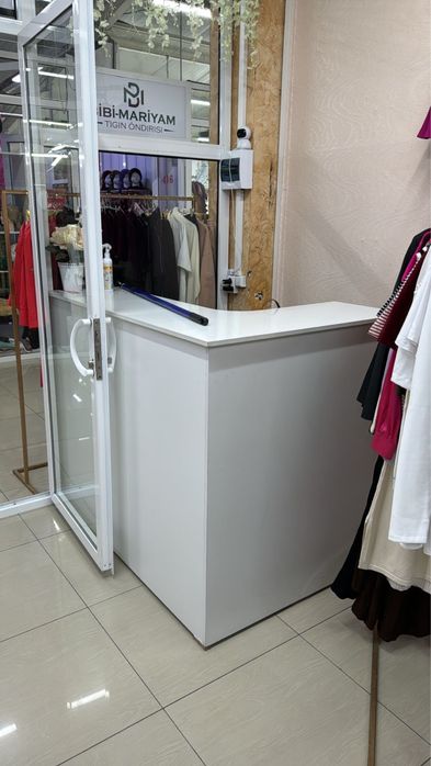 Ресепшн ресепшен для бутика