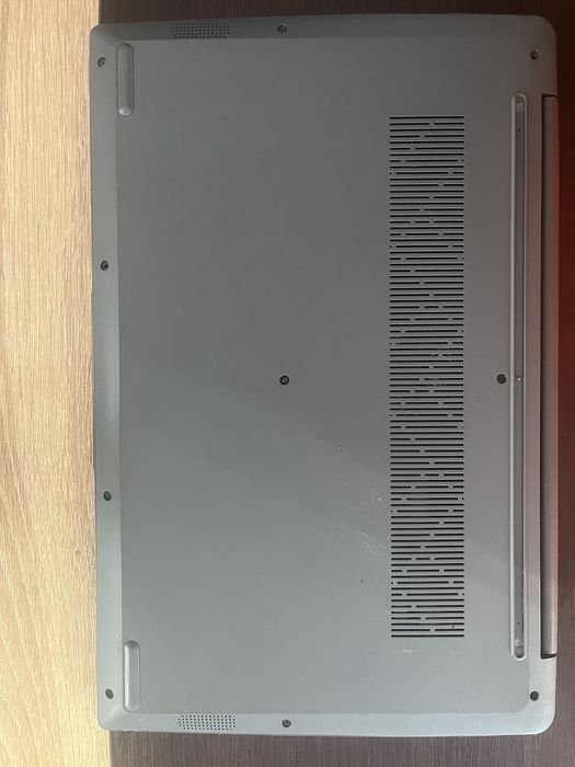 Laptop Lenovo Ryzen 5, 16GB RAM, SSD 512GB | Performanță excelentă