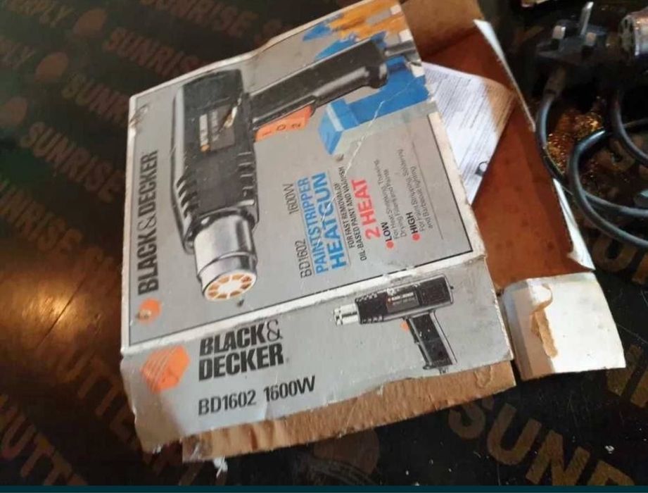 Пистолет горещ въздух бляк енд декер неизползван