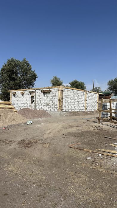 бригада строителей