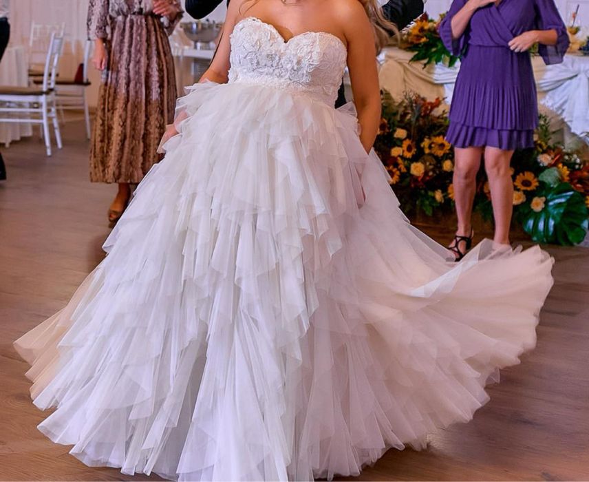 Vand rochie de mireasa
