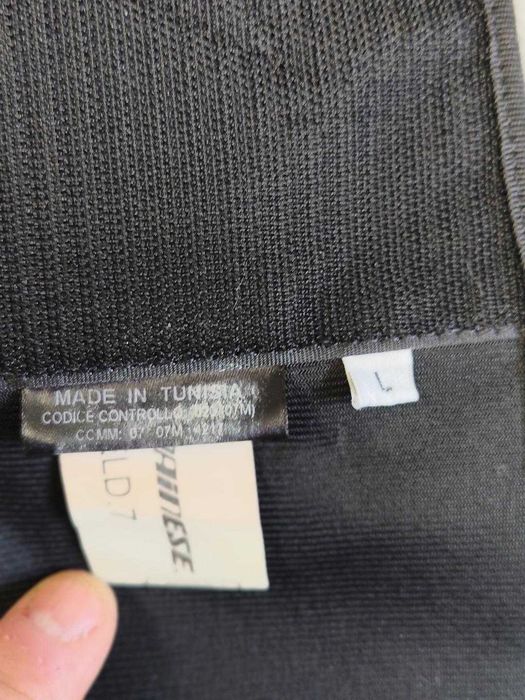 Protectie spate Dainese - Shield 7, excelenta , reglabila si respirabila