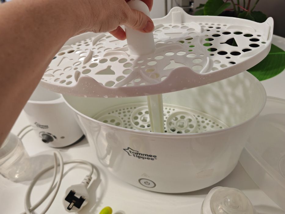 Sterilizator și încălzitor  biberoane Tommee Tippee