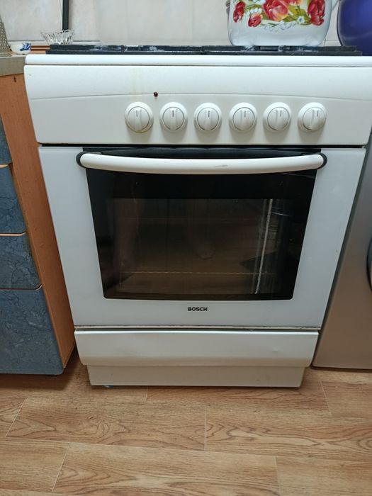 Продам газплиту BOSCH
