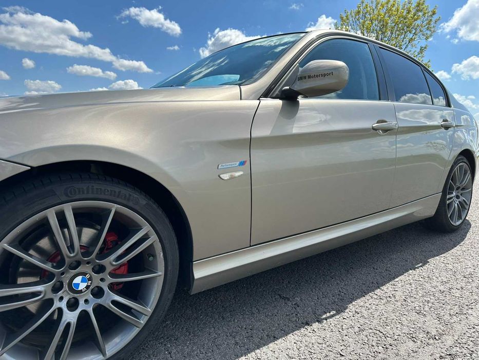 Vând BMW e90 facelift