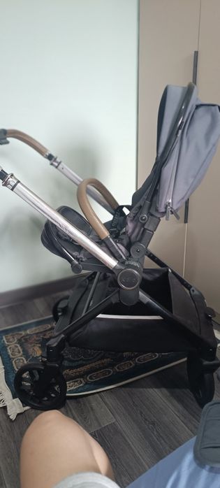 Продам коляску срочно