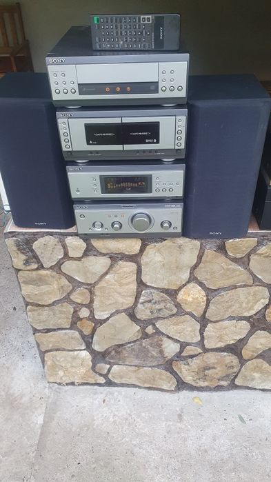 Linie audio sony cu boxe