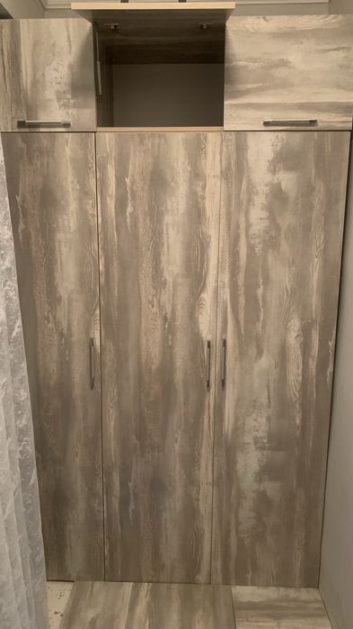 Продам шкаф для одежды