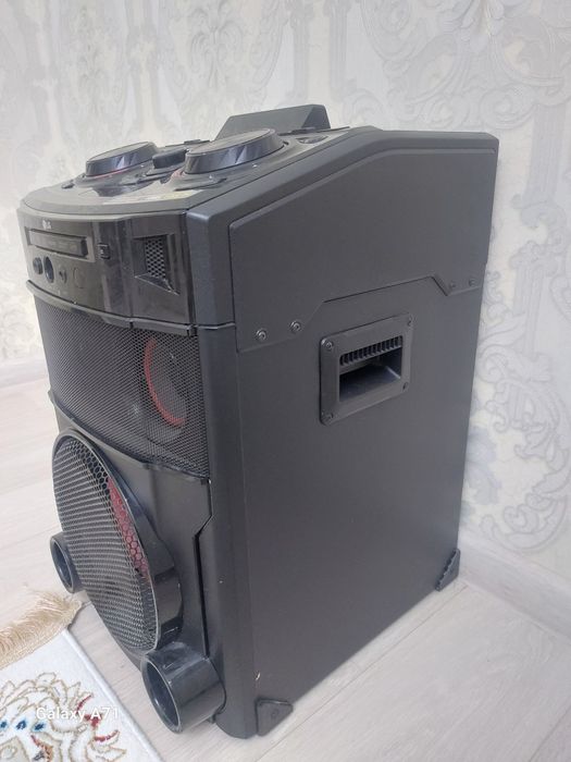 LG музыкальный центр