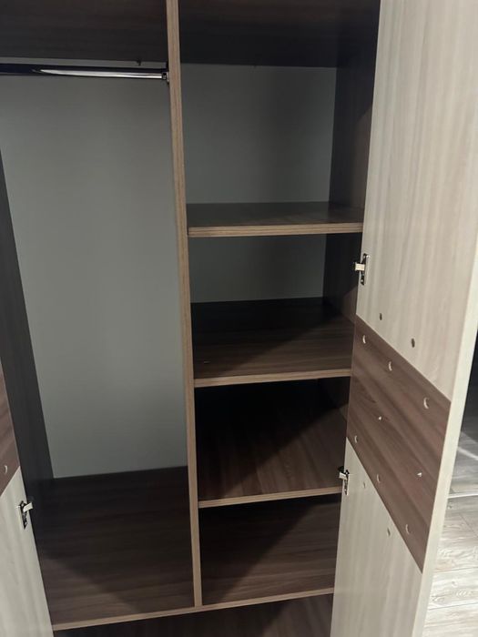 Продается шкаф .