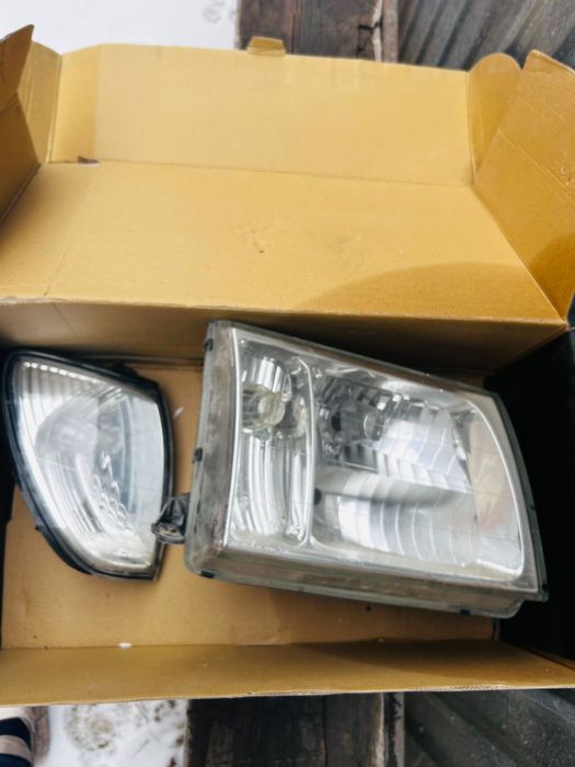 Фары на тайота 100