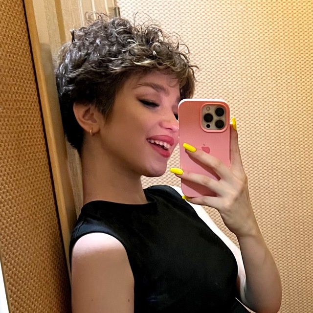 Стрижки любой сложности.Стаж 23 года