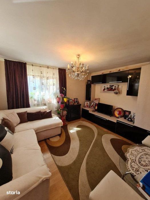 Casa individuala, 6 camere, 249 mp, 1200 mp de teren, zona Tauti