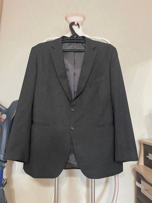 Пиджак мужской в идеальном состоянии