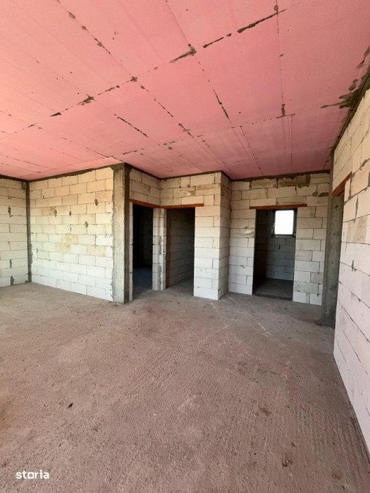 Casa individuala, la rosu, 161 mp,  Fratautii Vechi