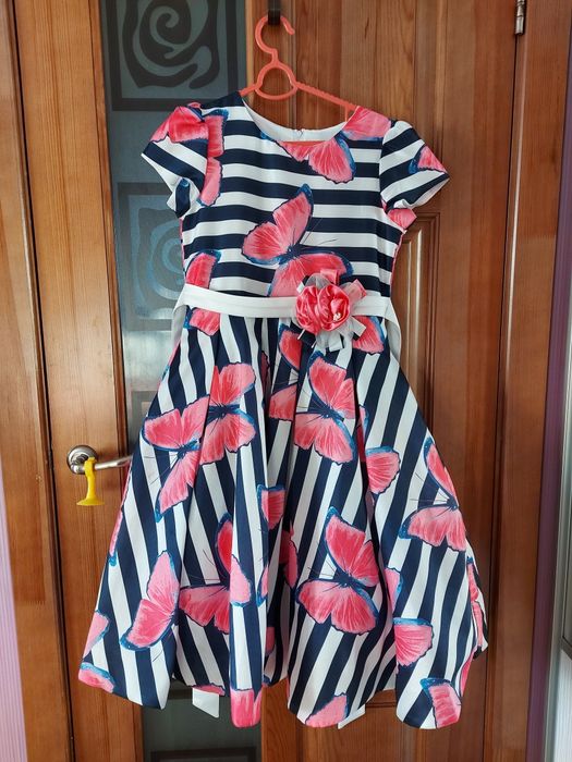 Бальное платье. На рост 146.