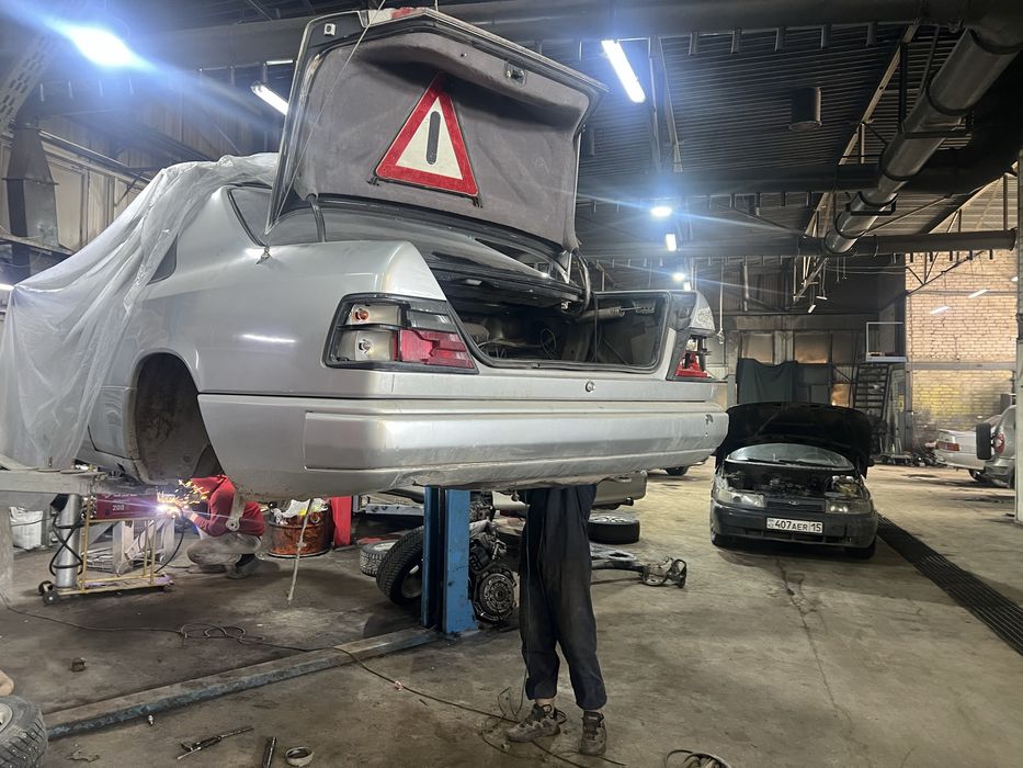 Задний бампер мерседес w124