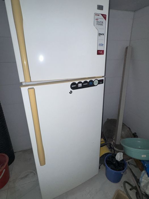 Холодильник LG в отл.состоянии