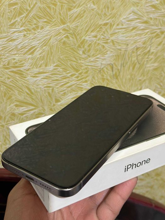 iPhone 15 Pro Max, 256 GB, Natural Titanium — 750$